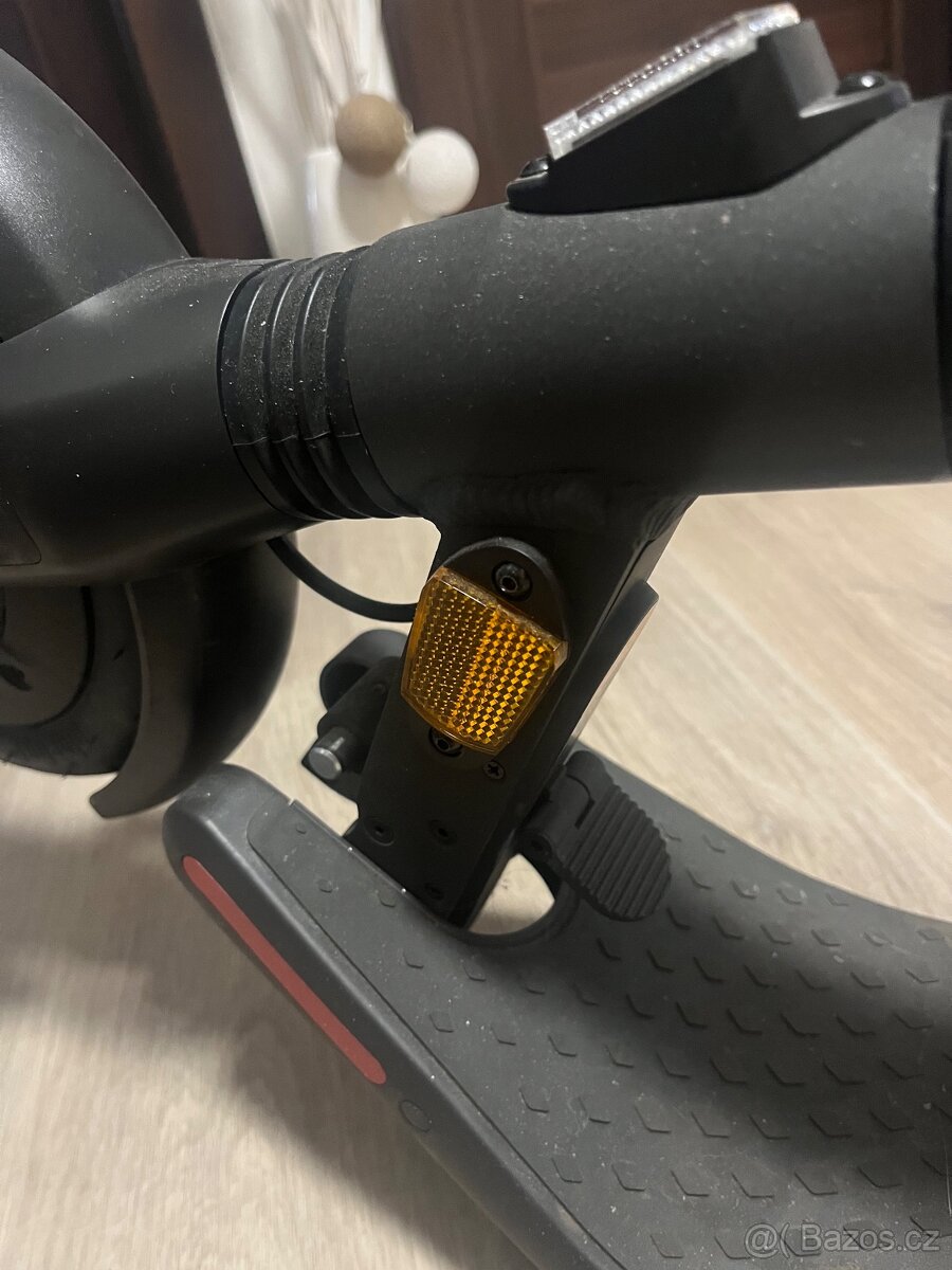 elektrická koloběžka - 11