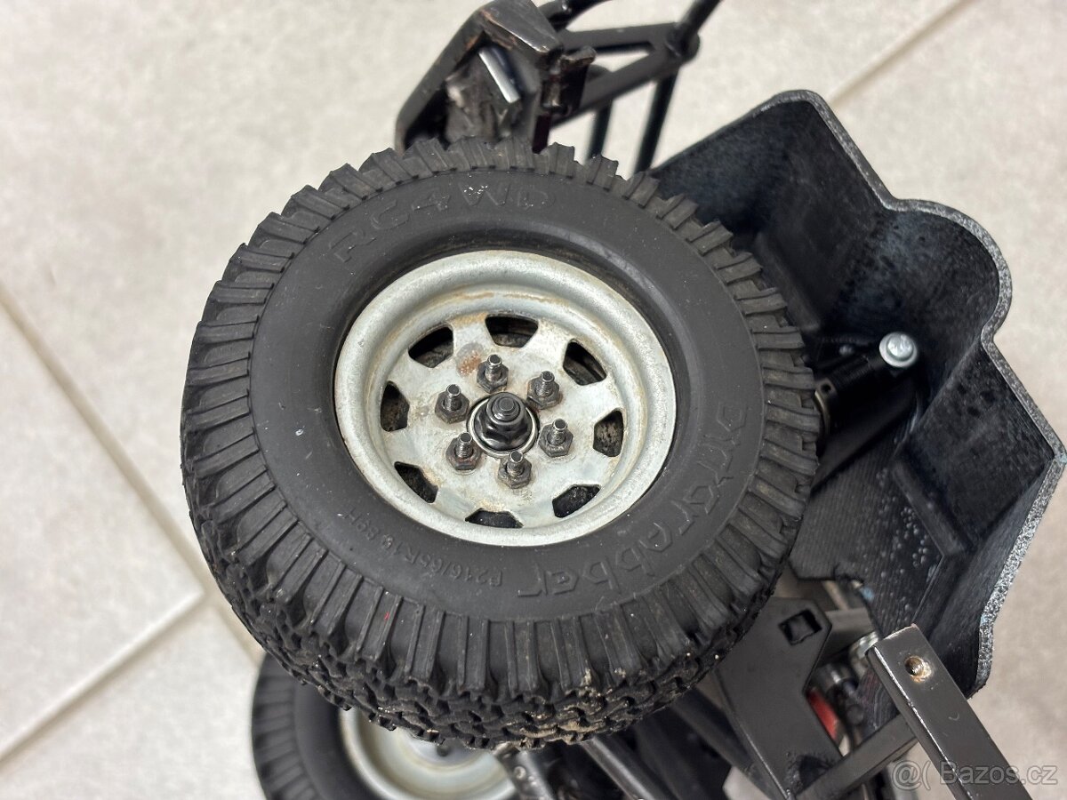 RCmodelex Defender D90 1:10 - 11