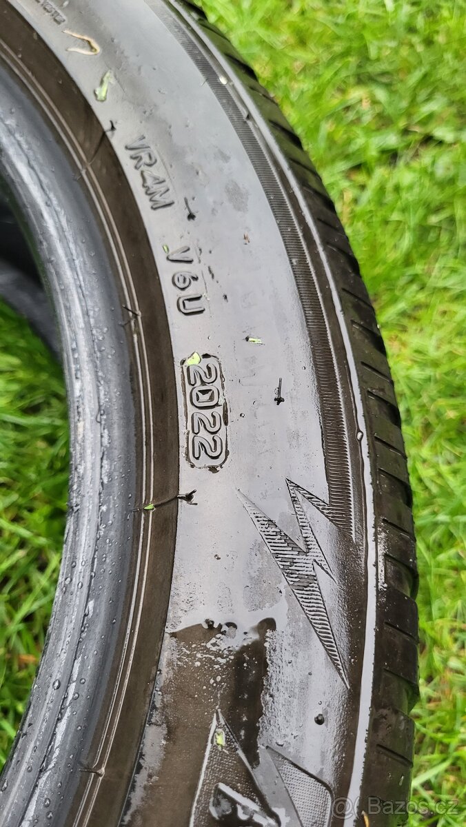 215/50/17 zimní pneu BRIDGESTONE - 11