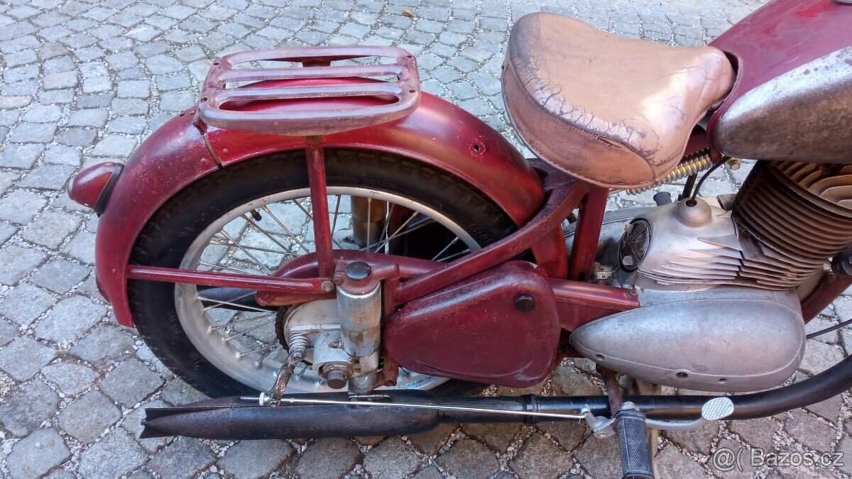 Jawa 250 Pérák - 11