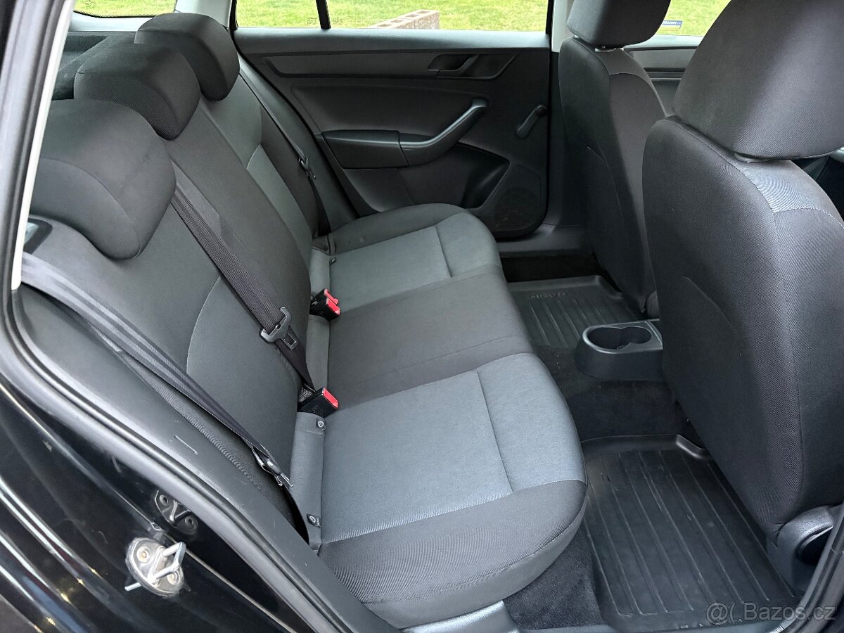 Škoda Rapid 1.2i Spaceback Nová STK - 11