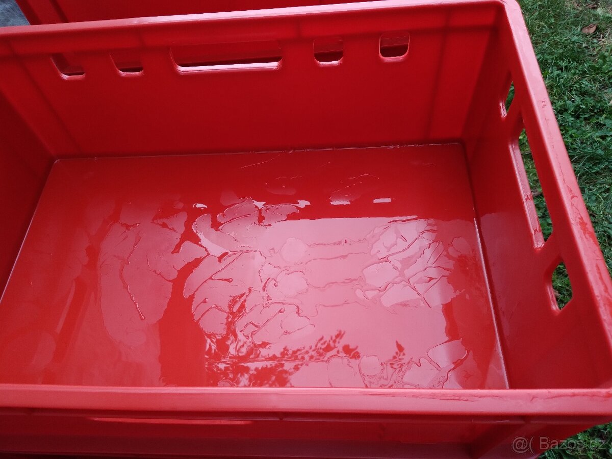 Plastové přepravky E2 červené 600x400x200 - 11