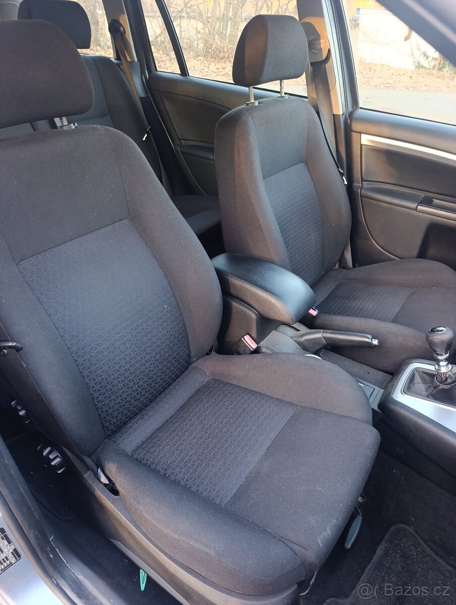 Ford Mondeo 2.2 TDCi 115 kW - 11