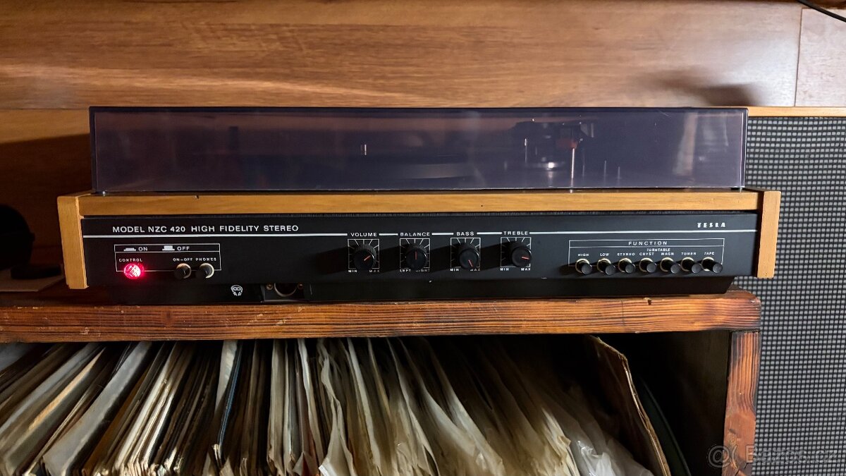 Gramofon Tesla NZC420 - 11