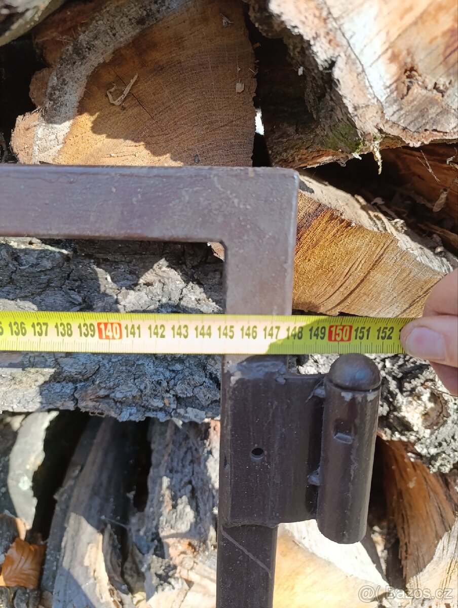 Kovová, dvoukřídlá brána s brankou - 11