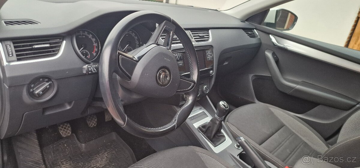 Škoda Octavia kombi 1.6 12/2018 - 11