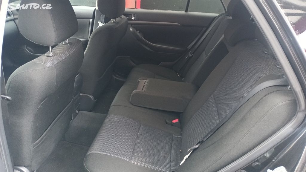 Toyota Avensis, 1.8VVTi top - 11