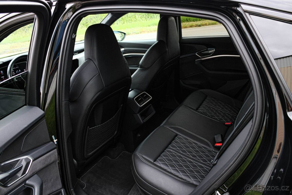 Audi E-tron S quattro - 11