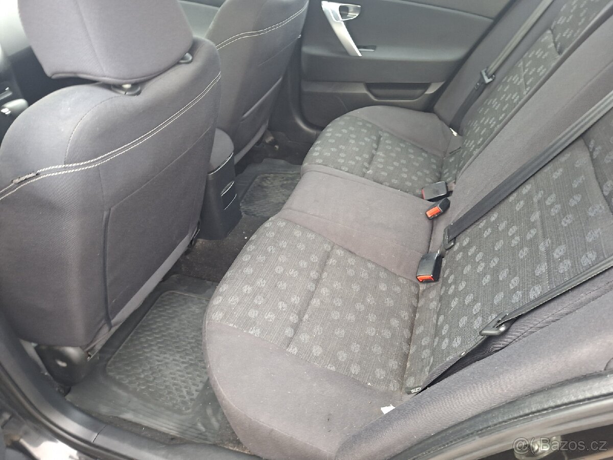 Nissan Primera 1.8i, automat - 11