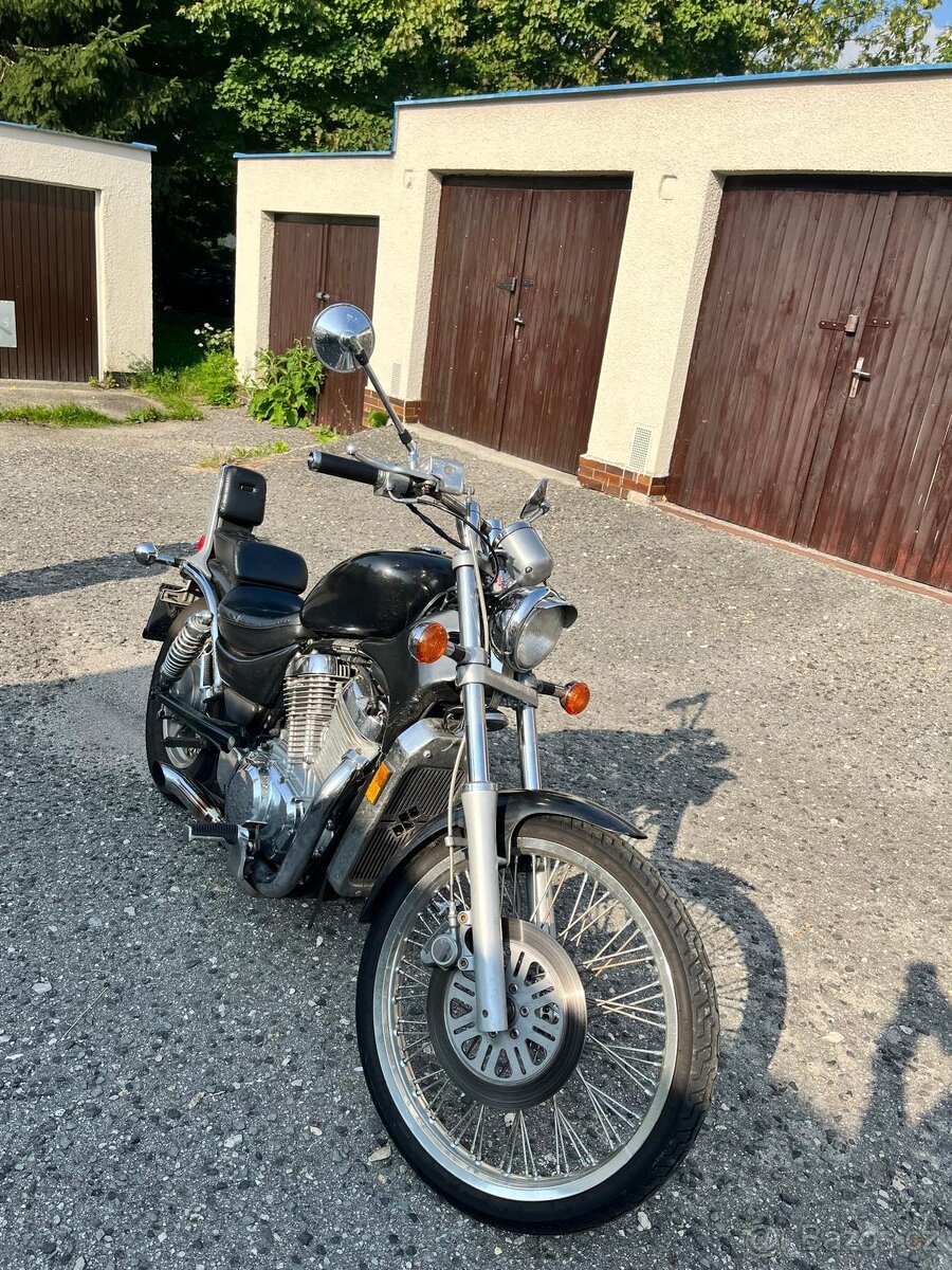 Suzuki VS 750 intruder SLEVA - 11
