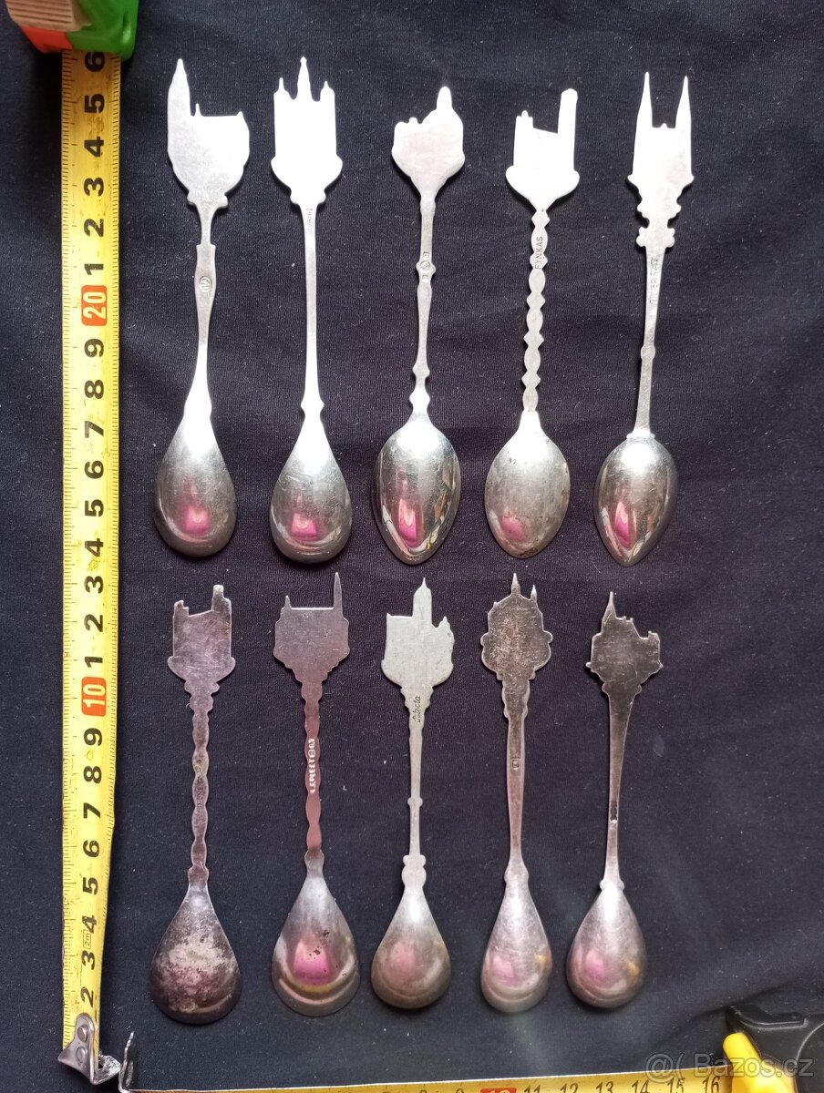 Sběratelské lžičky, vidličky, nože - celkem 106 ks - 11