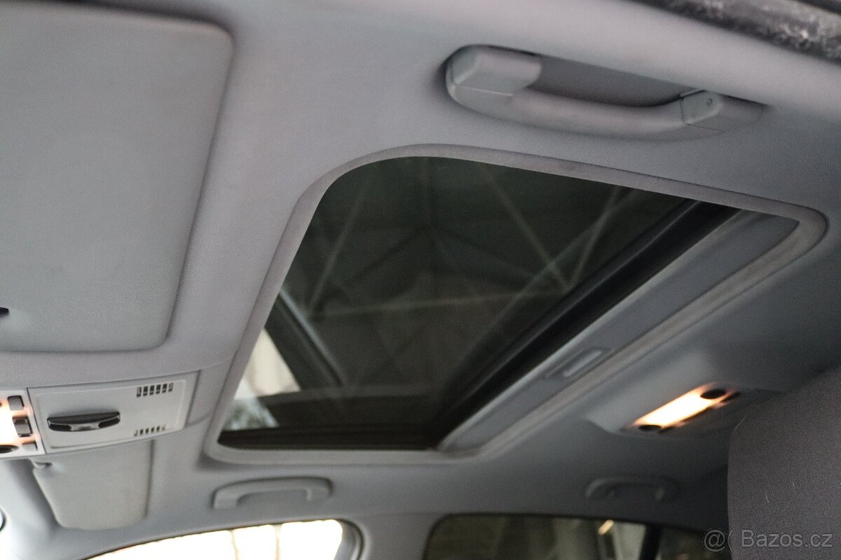 BMW 118D 2.0 E87 105kW - 11