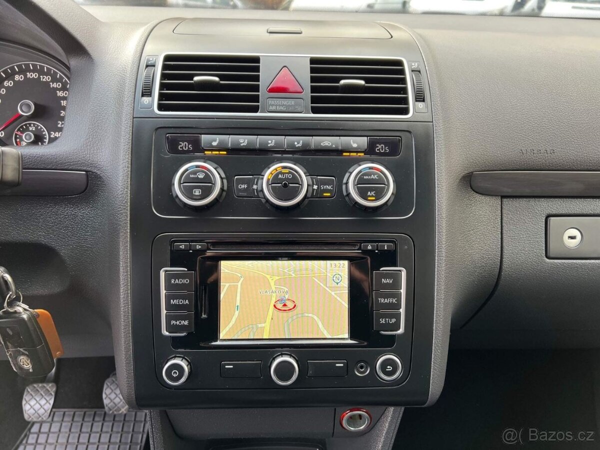 Volkswagen Cross Touran 2.0 TDI 103 kW 2013 klima tempomat - 11