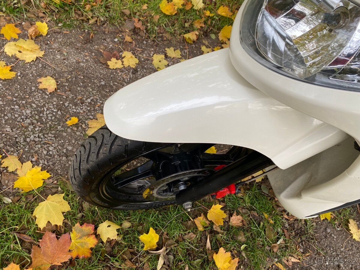 Sym hd 200i evo - 11