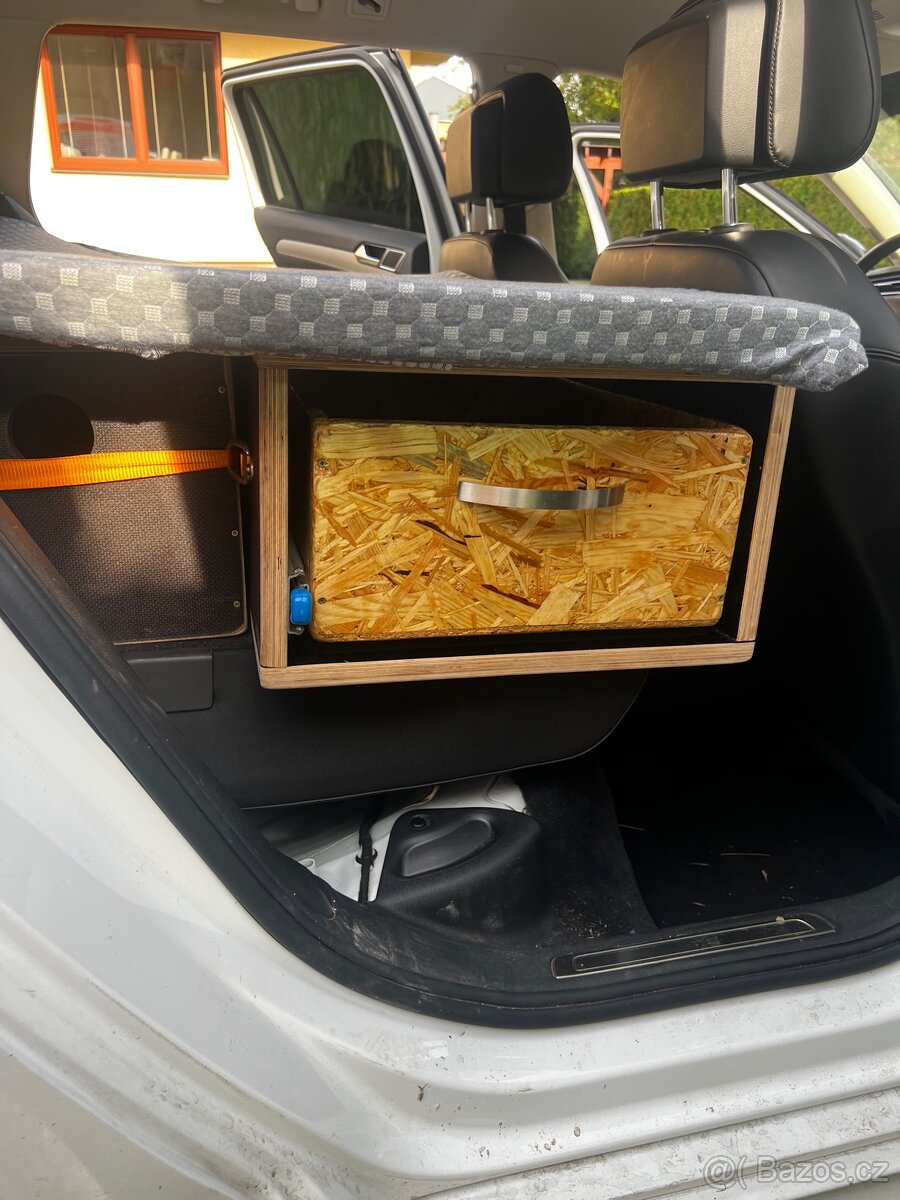 Vestavba do auta - 11