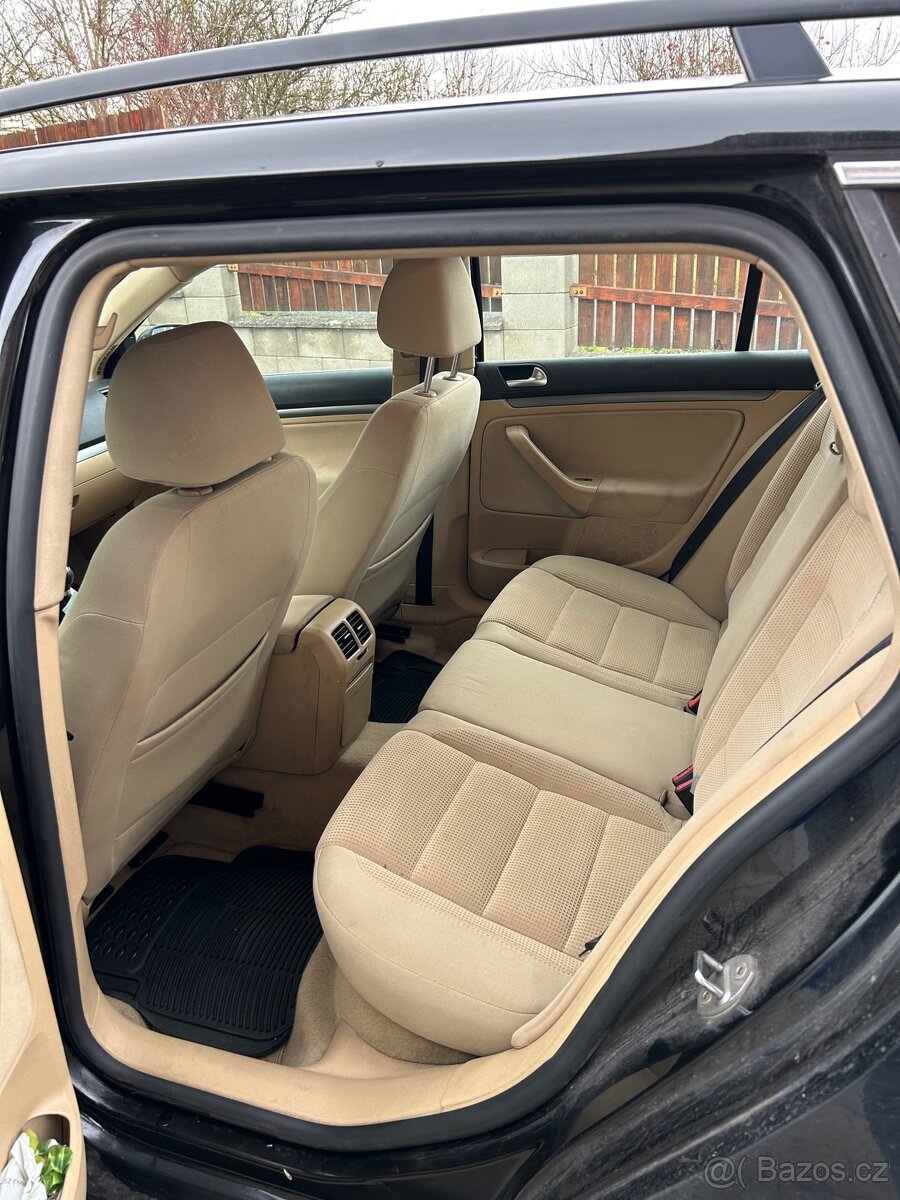 Volkswagen Golf V Variant 1.9 TDI - 11