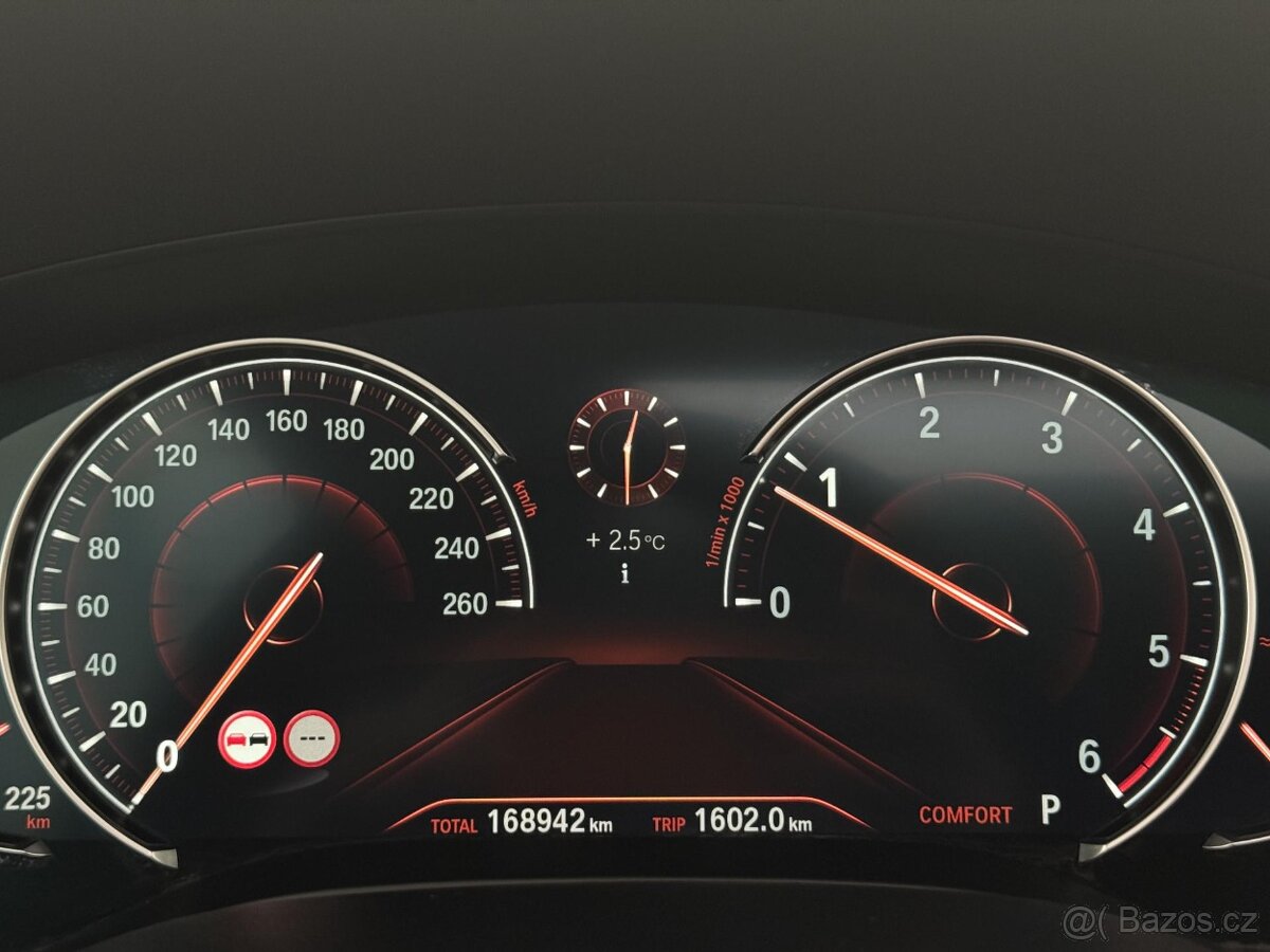 BMW Řada 5, 20d 140Kw 4x4 DPH - 11