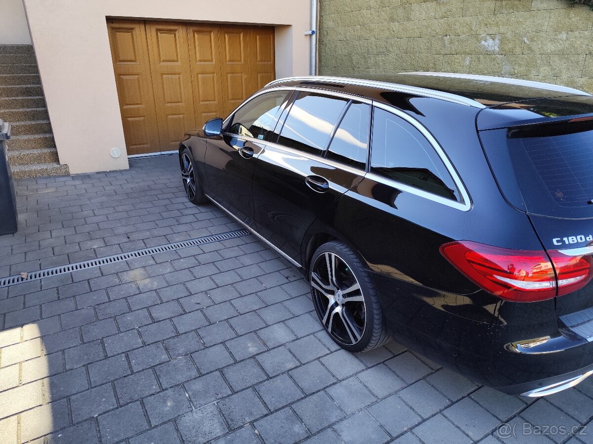 Prodám Mercedes-Benz C 180d - 11