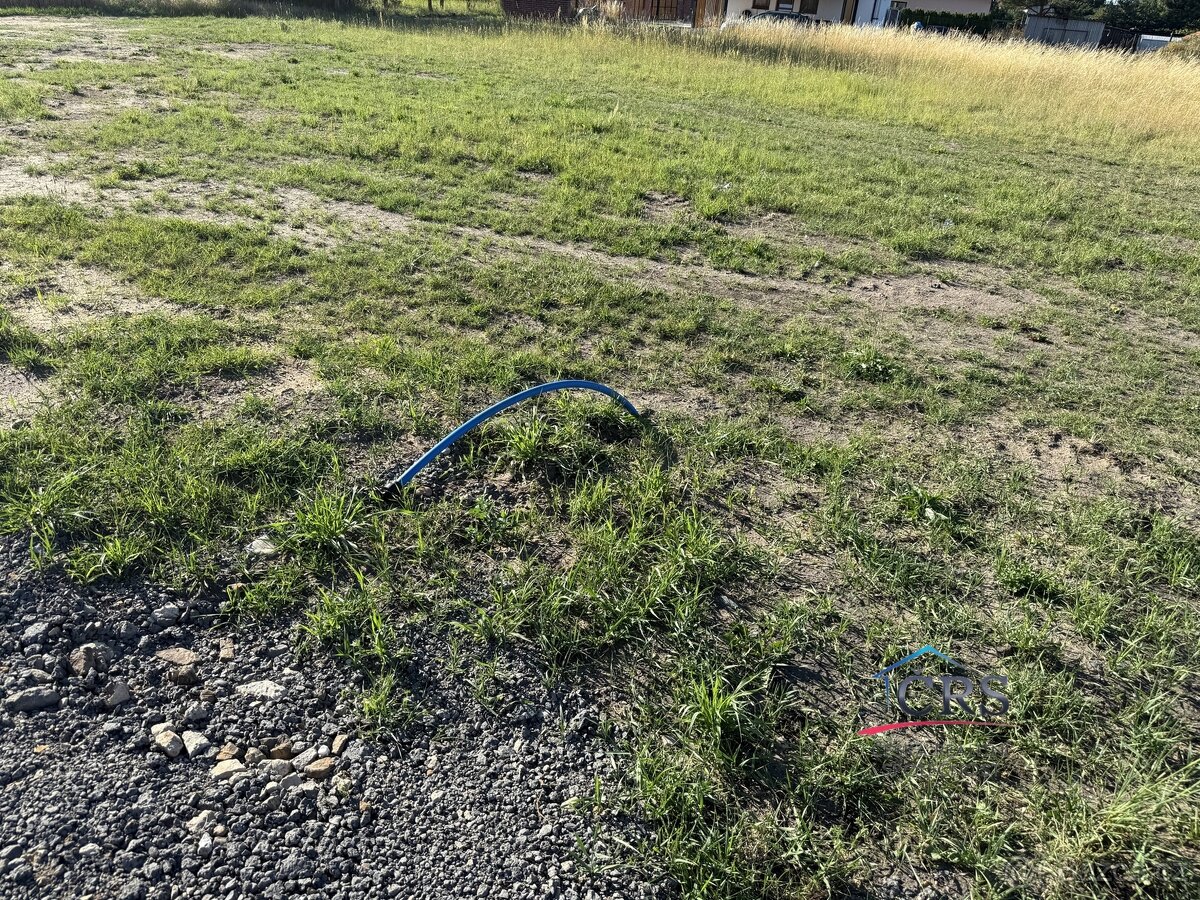 St. pozemek 972 m2, kompletně zasíťovaný, Sány - okr. Nymbur - 11