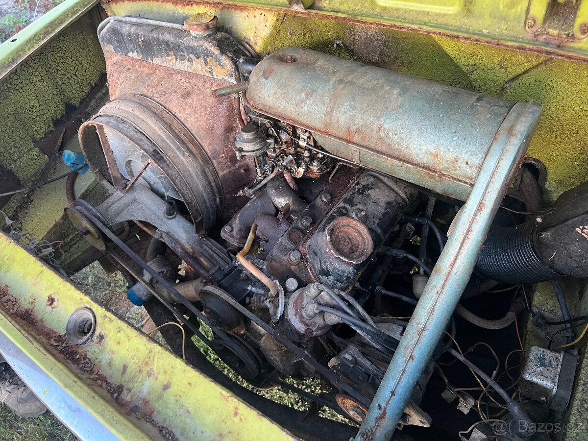 Skoda 110r kompletní auto k renovaci - 11