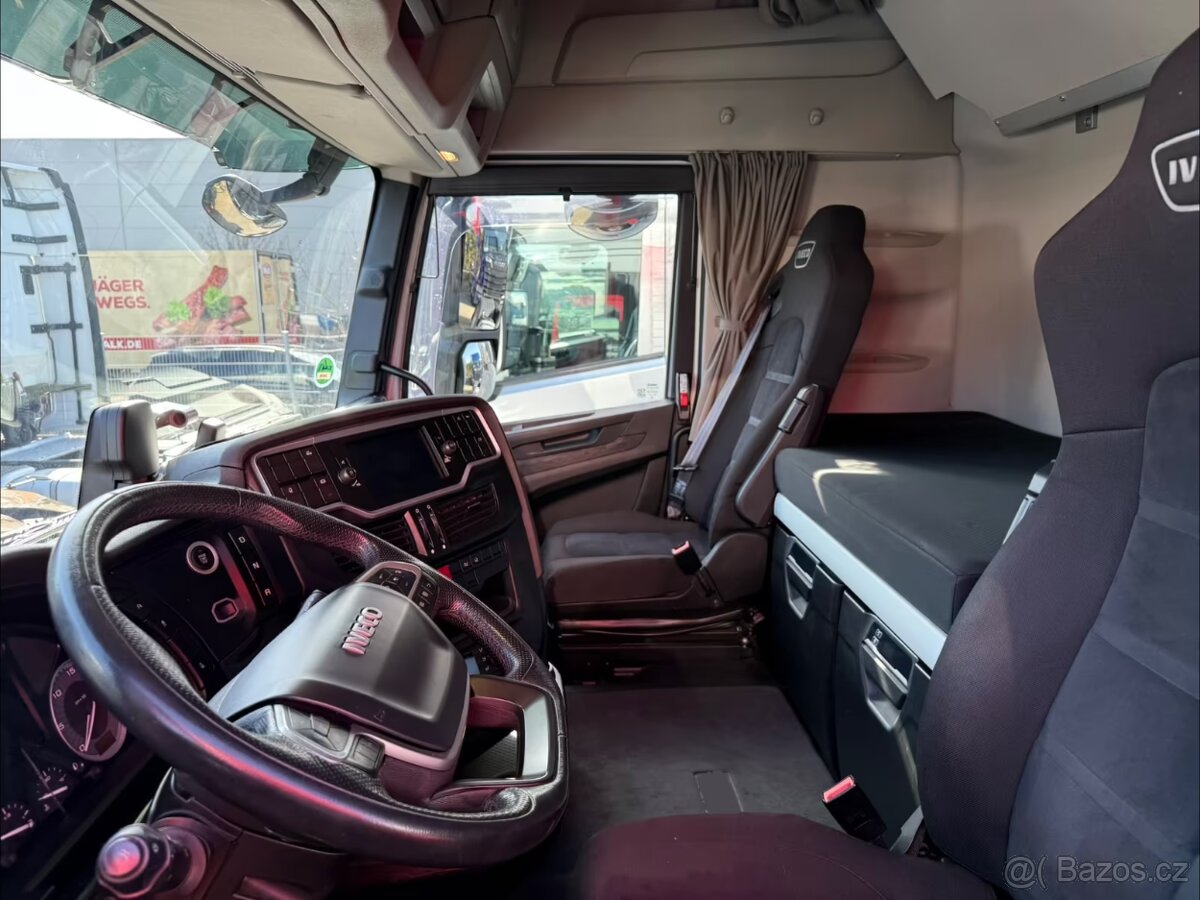 Iveco S-Way 480 - 11