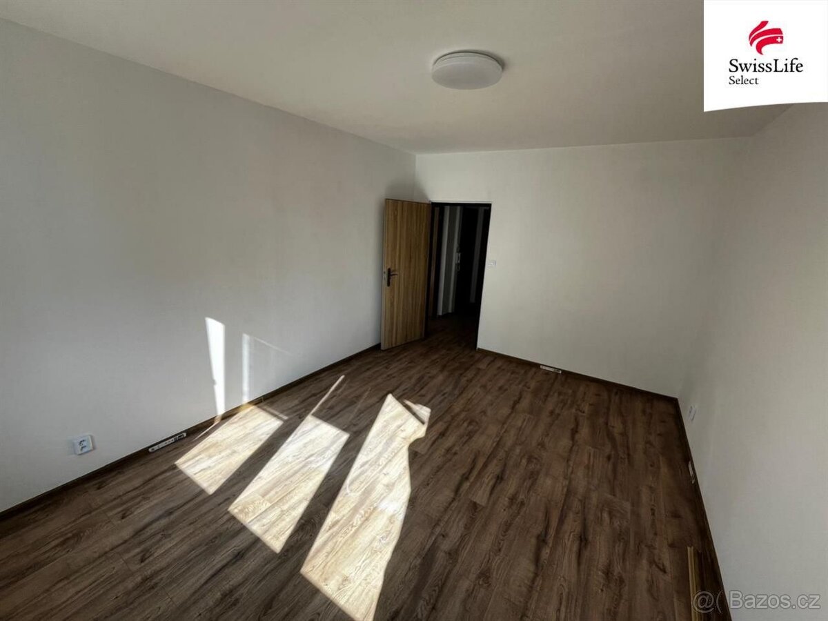 Pronájem bytu 2+1 51 m2 Závodu míru, Nejdek - 11