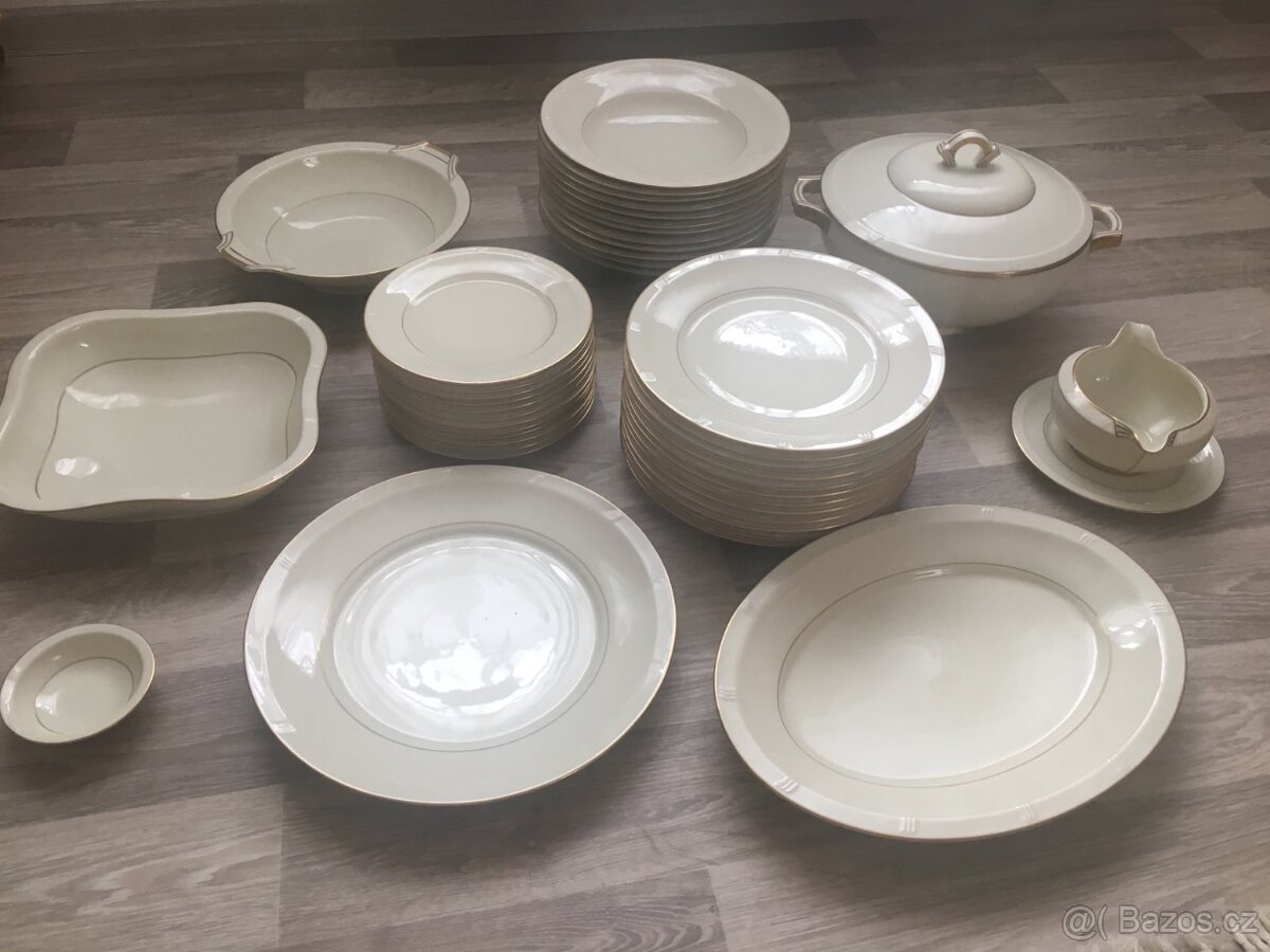 Porcelanový servis pro 12 osob - 11
