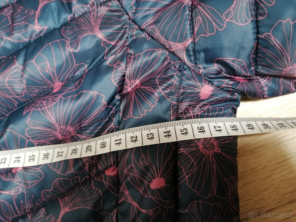 Dámská prošívaná bunda s potiskem - 11