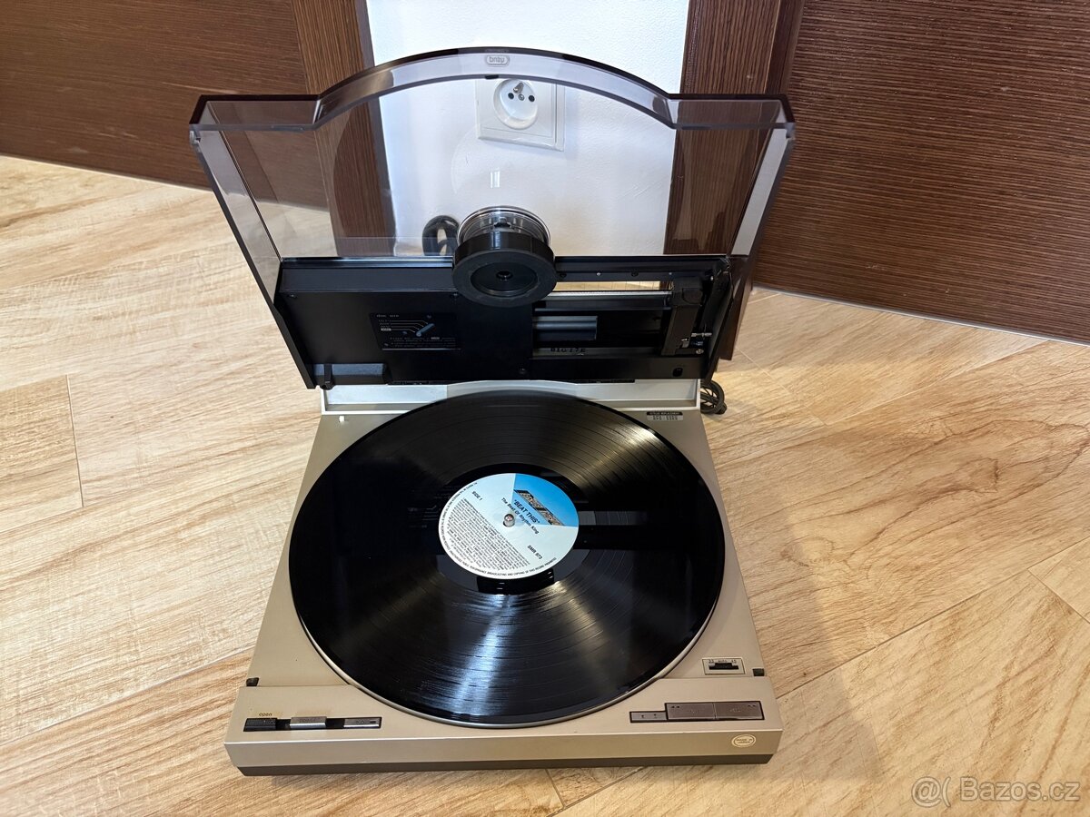 Tangenciální gramofon Technics SL-7 plný automat - 11