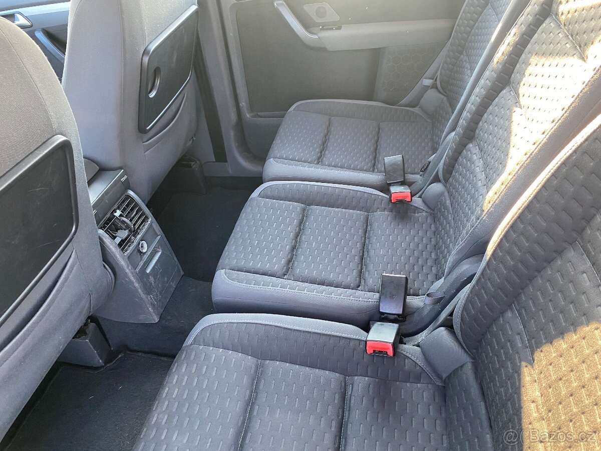 VW Touran 2.0 TDI 103 KW - 11