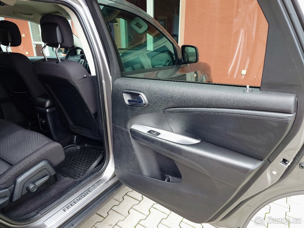 Fiat Freemont 2.0 Multijet Urban 125 kW - 11