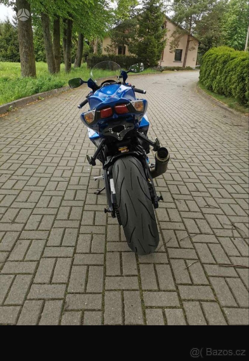 Suzuki GSX-R 1000 - 11
