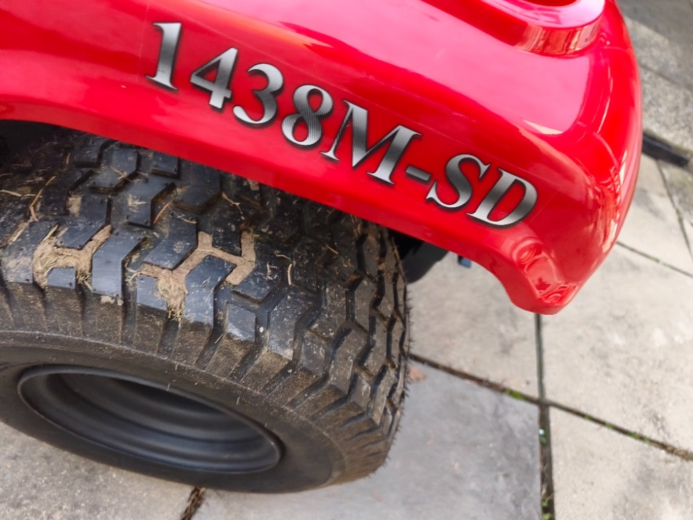 Zahradní traktor Mountfield 1438 M - SD - 11