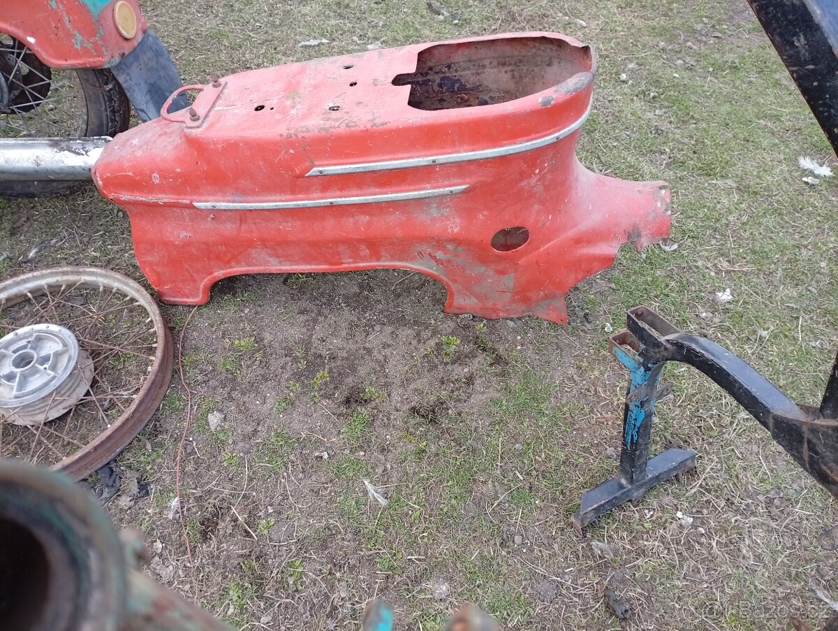 Jawa 50 pionýr+dily - 11