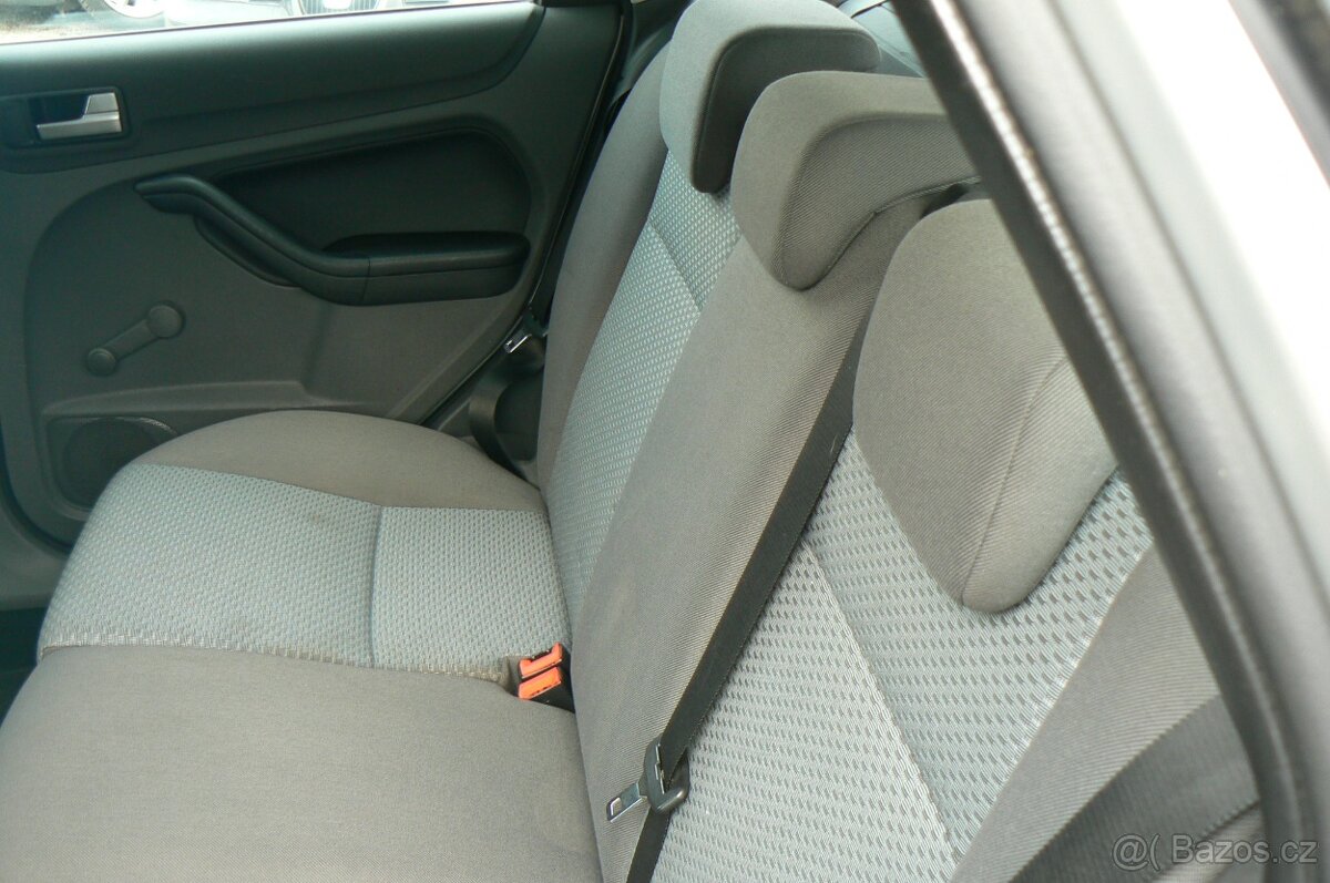 Ford Focus Combi 1.8 -2007 - 11