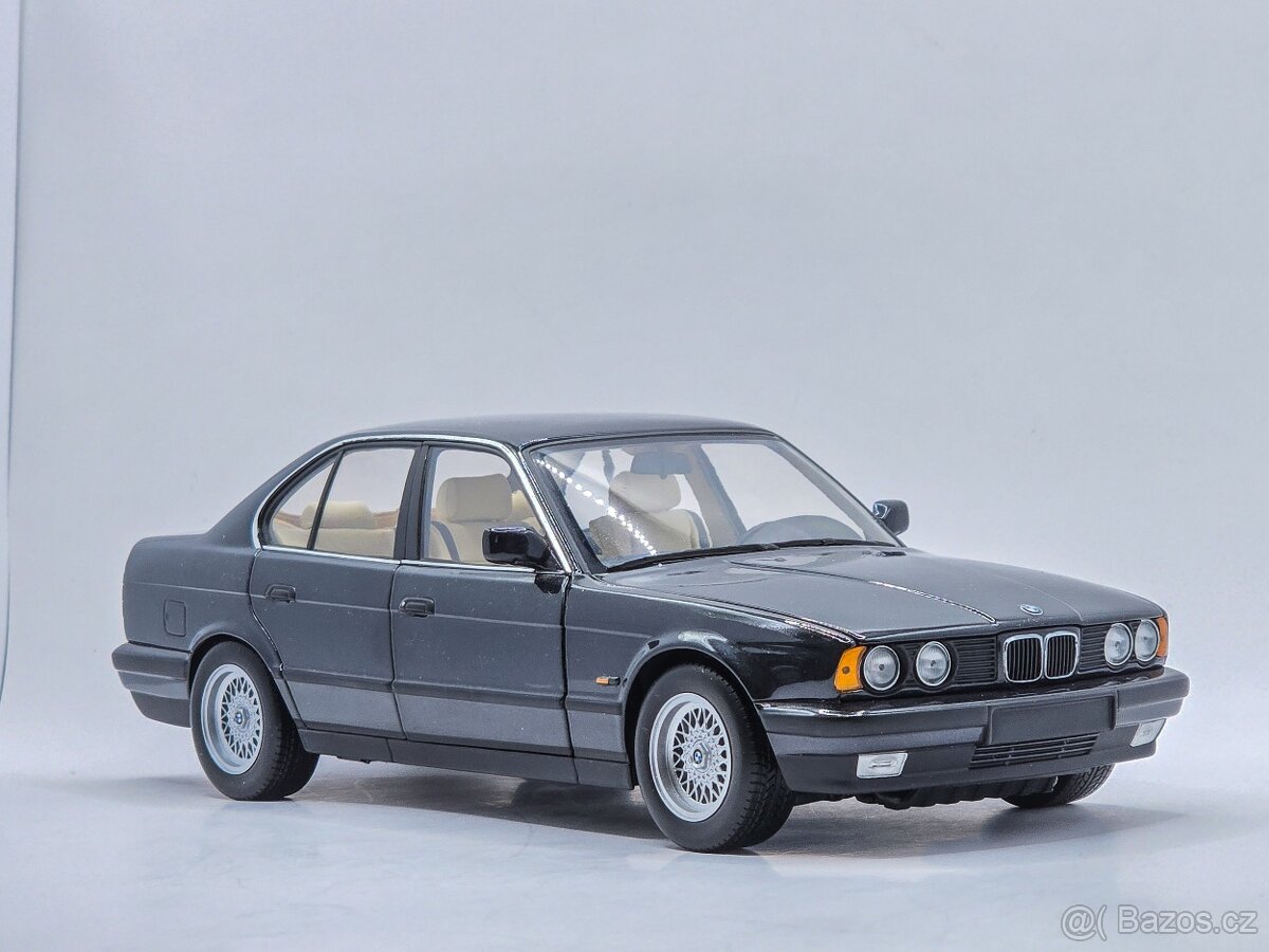 BMW E34 535i 1:18 Minichamps - 11