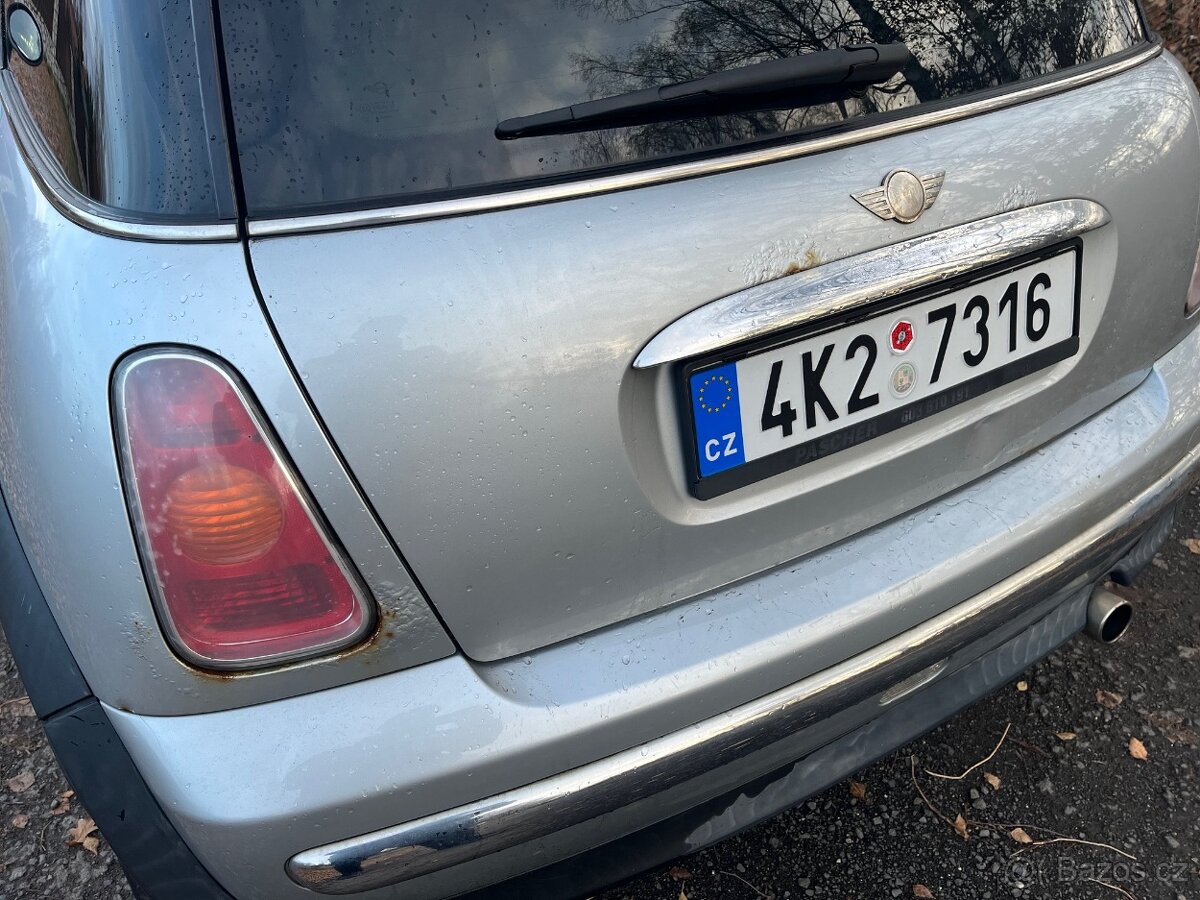 Mini Cooper R50 1.6i 85kW SLEVA - 11