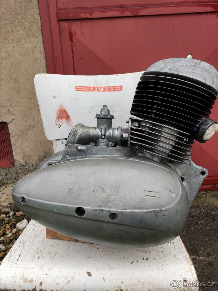 JAWA 250/353 - půlbuben - motor (bez karburátorru) - 11