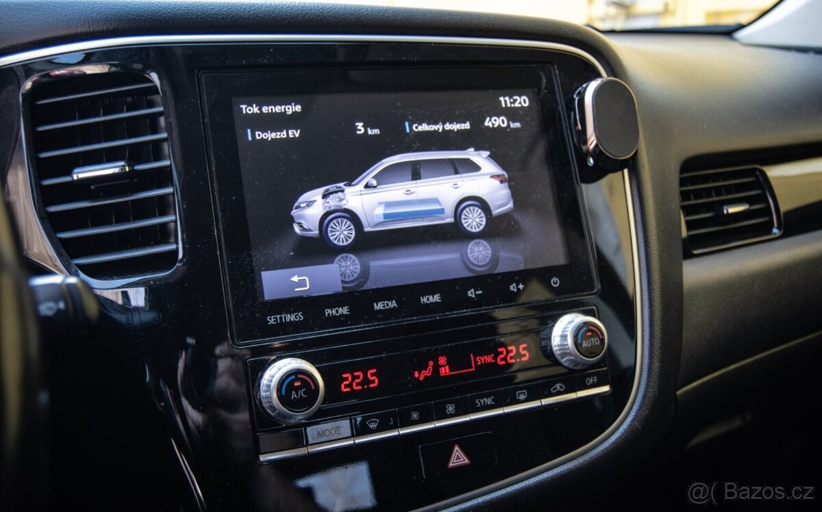 Mitsubishi Outlander PHEV 2.4 AWD - 11