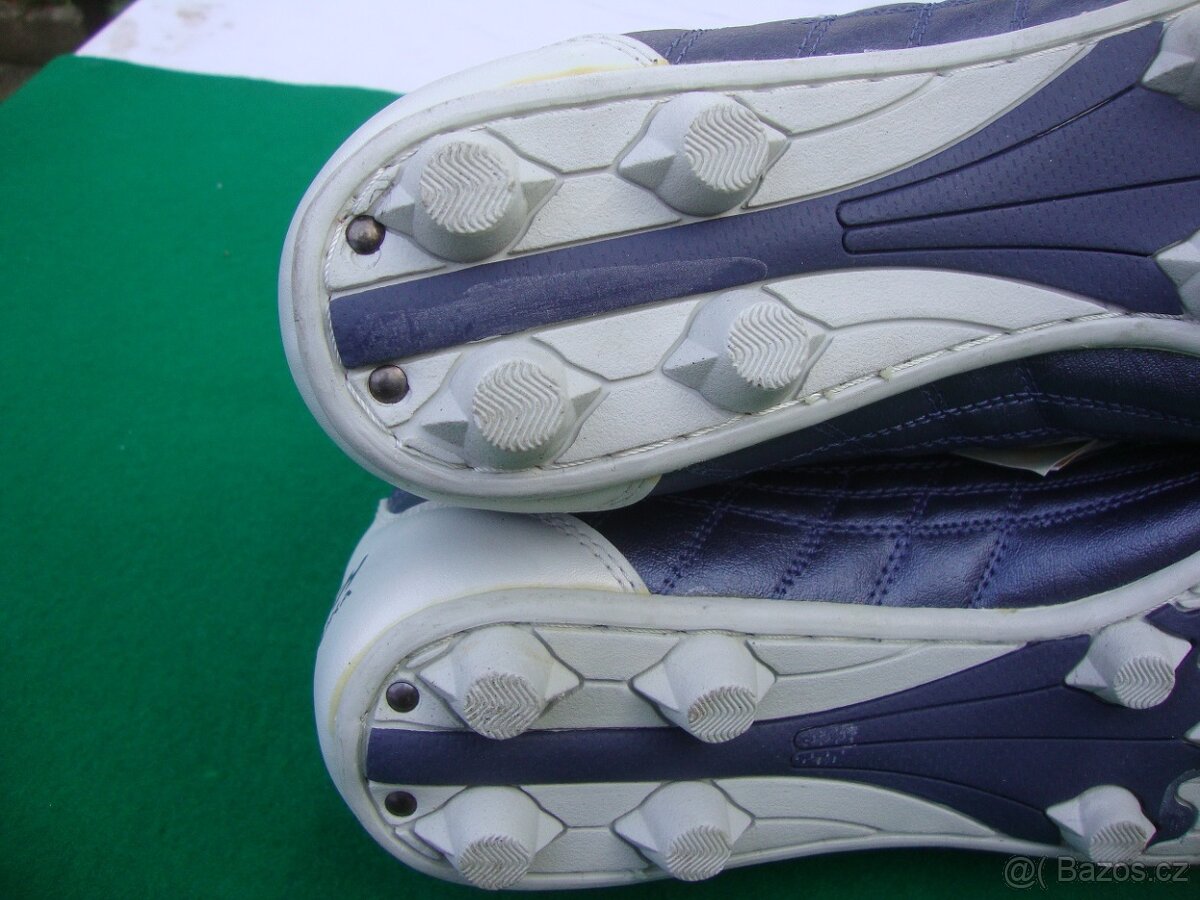 Nové kopačky Tempish vel.44 na trávu plastové špunty - 11