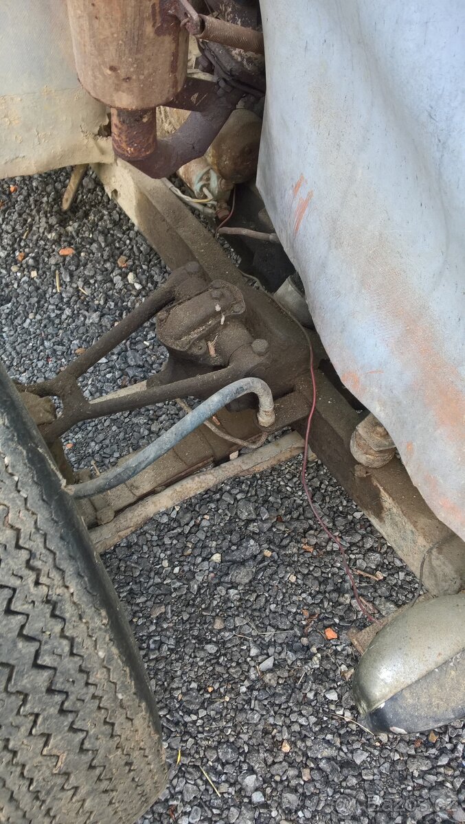 traktůrek ze staré Škodovky - 11