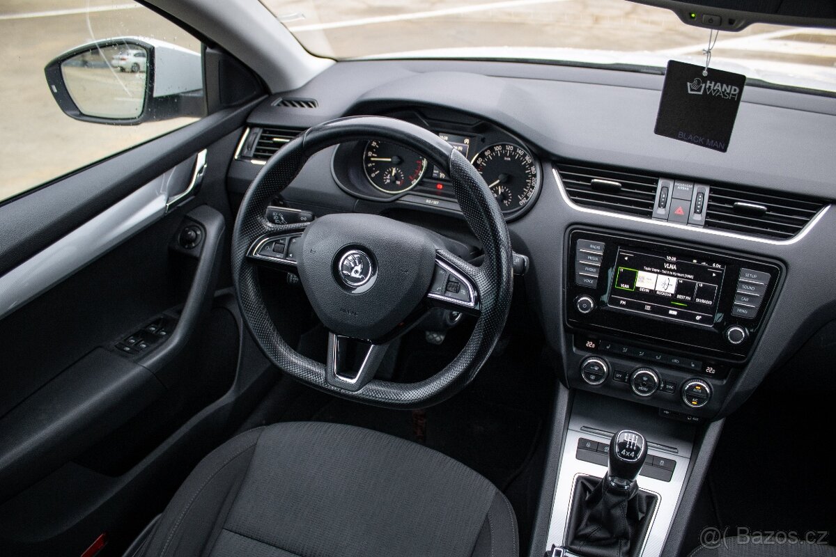 Škoda Octavia Combi 2.0 TDI Ambition 4x4 - 11