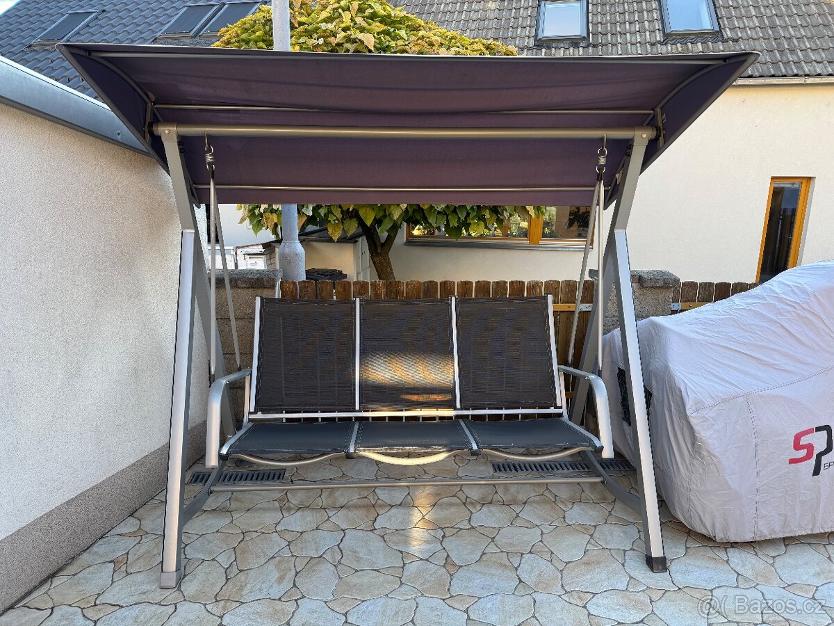 Zahradní houpačka pro 3osoby MWH - čalounění perfektní, Brno - 11