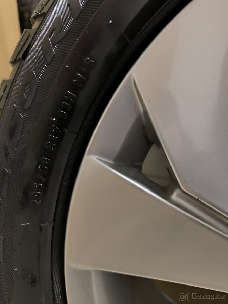 ALU kola VW Golf 8 Octavia 5x112 r17 Originál,zimní pneu 99% - 11