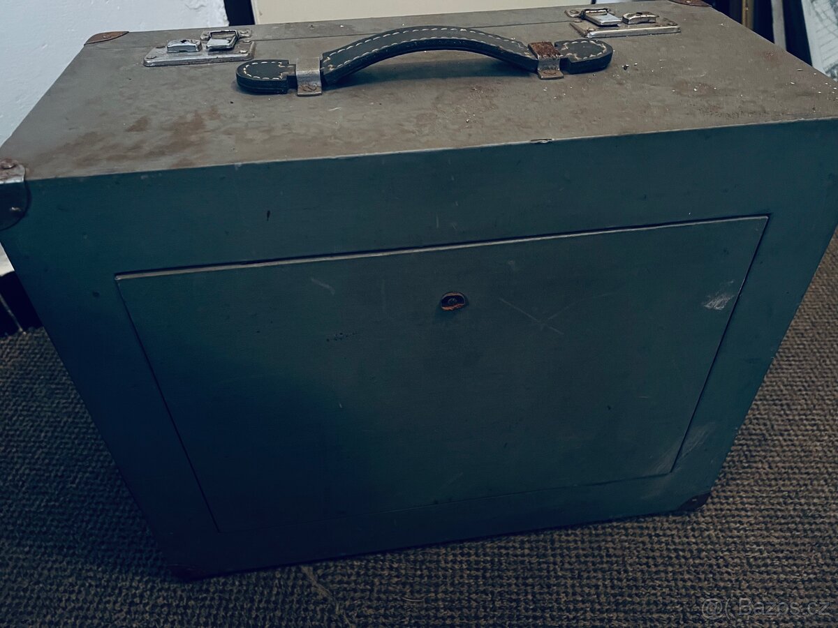 Promítačka meopta 16 mm - 11