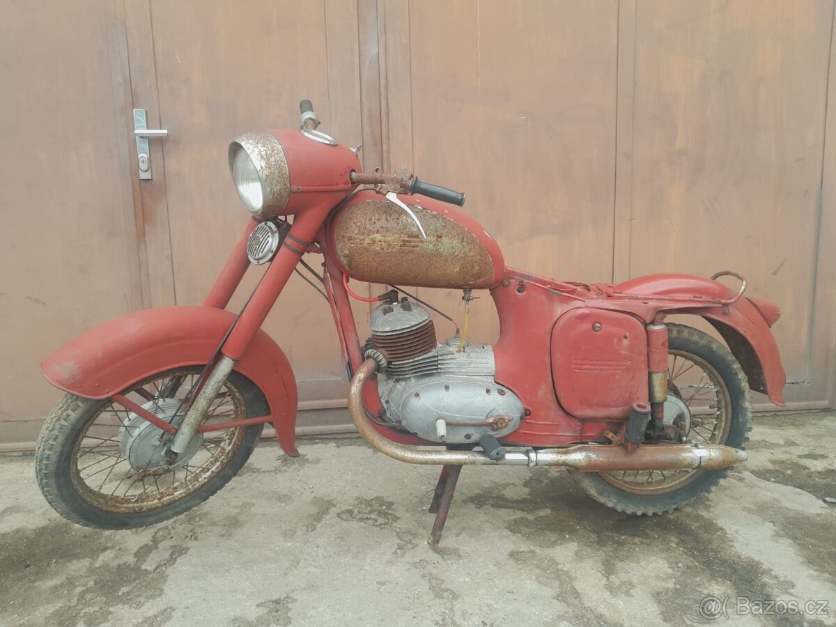 Jawa kývačka 125 - 11