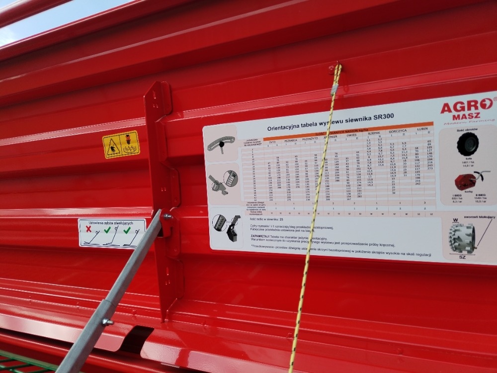 Secí stroj SR300 - 11