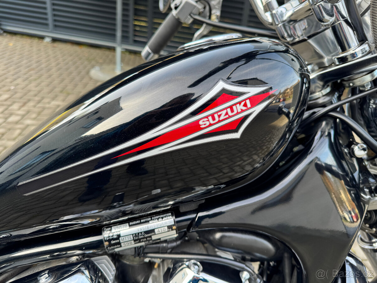 Suzuki VS 600 GLU Intruder - 11