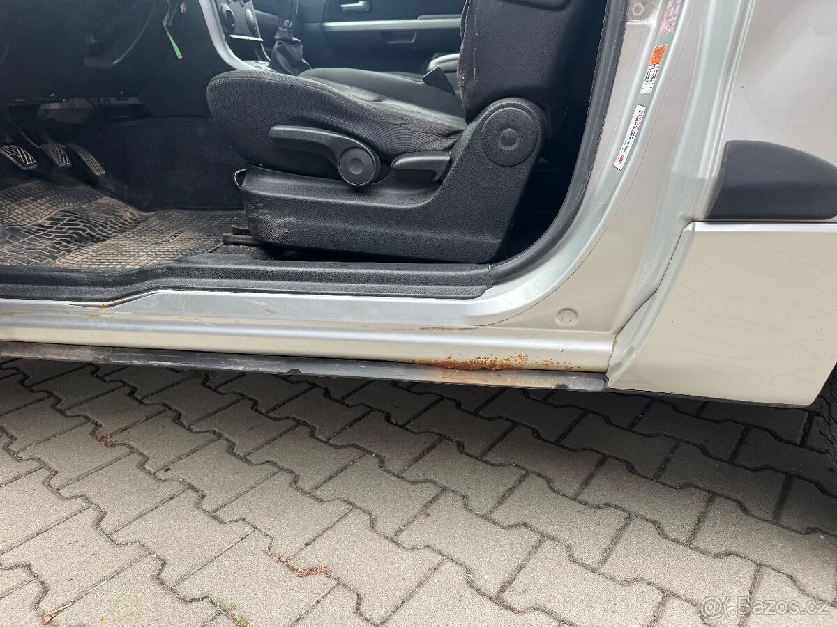 Prodám Suzuki Grand Vitara 1,9 nafta provoz 2010 - 11