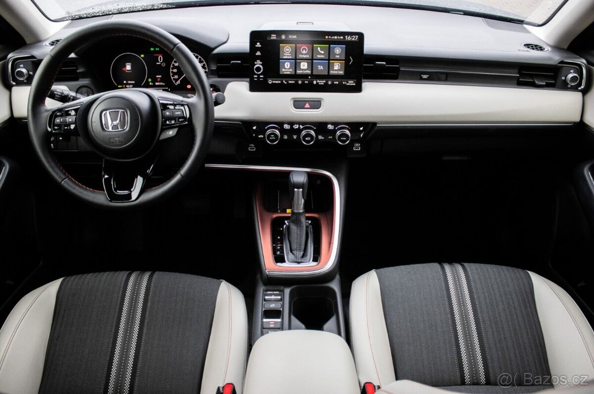 Honda HR-V E:HEV 1.5 i-MMD (2024) - 11